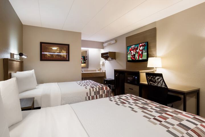 Room 12 of 32