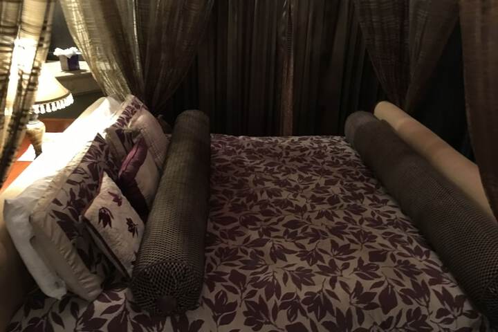 Room 54 of 70