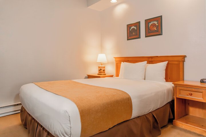 Legacy Vacation Resorts - Steamboat Hilltop