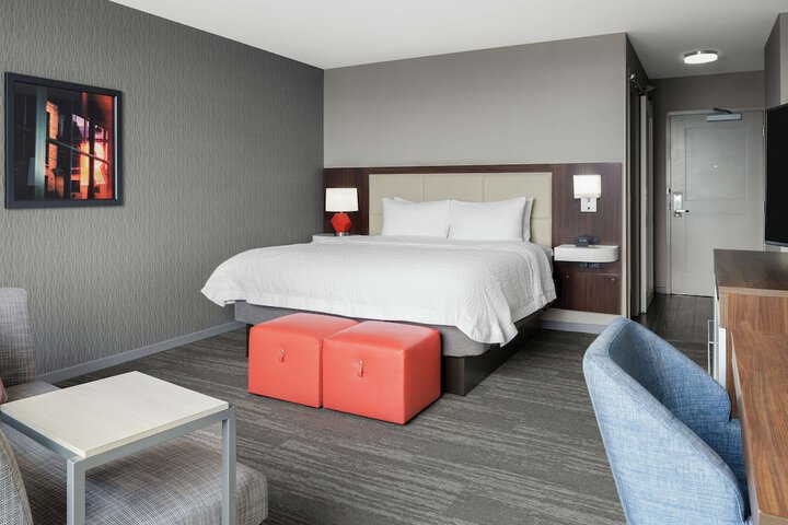 Room 15 of 52