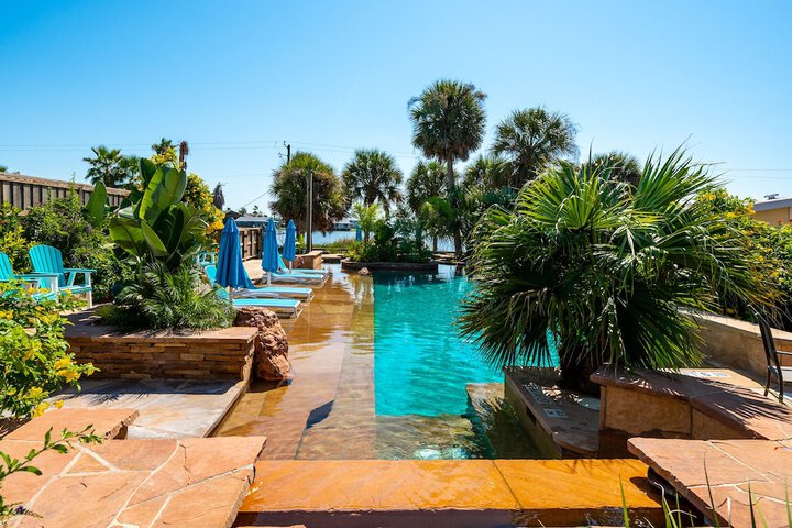 Pool 2 of 35