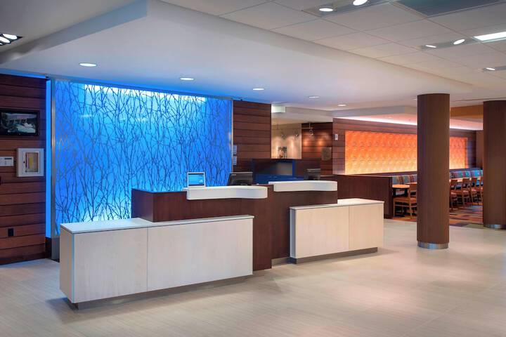 Fairfield Inn and Suites by Marriott Syracuse Carrier Circle