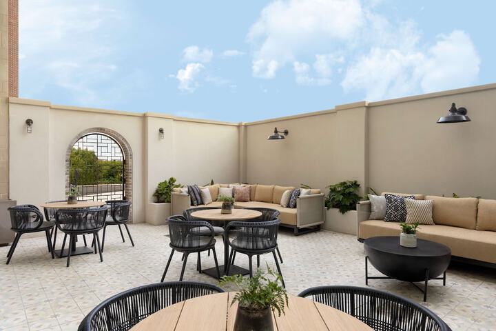 Valley Hotel Homewood Birmingham Curio Collection by Hilton