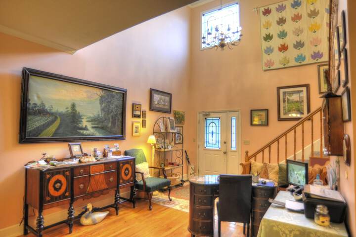 Blue Mountain Mist Country Inn & Spa