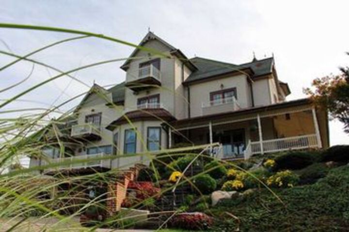 The Hurst House Bed and Breakfast