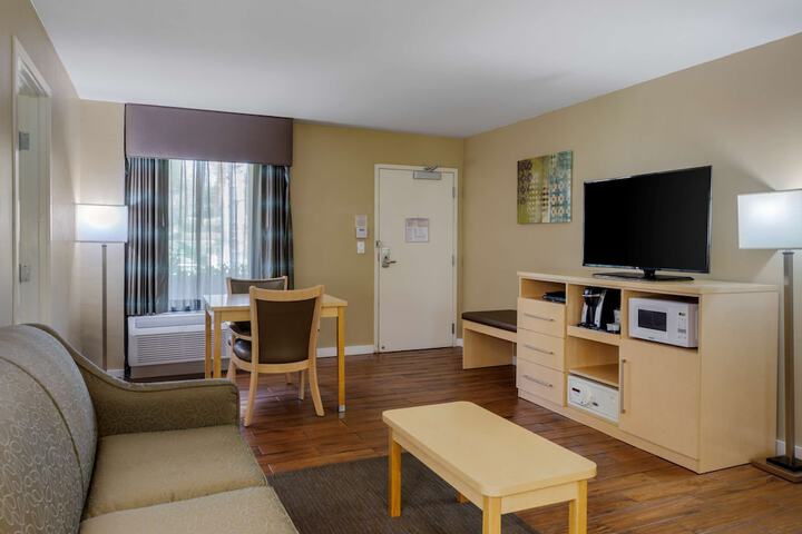 Room 15 of 59