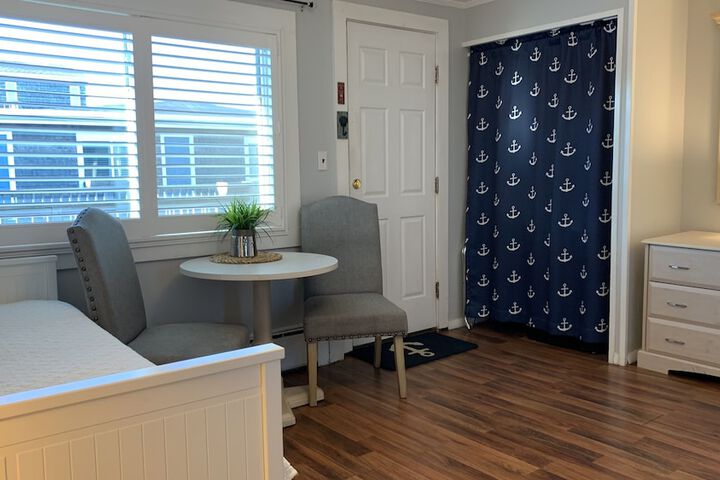 Room 184 of 231