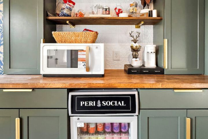 Peri Social House