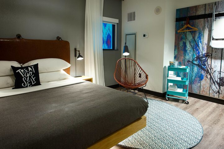 Room 19 of 54