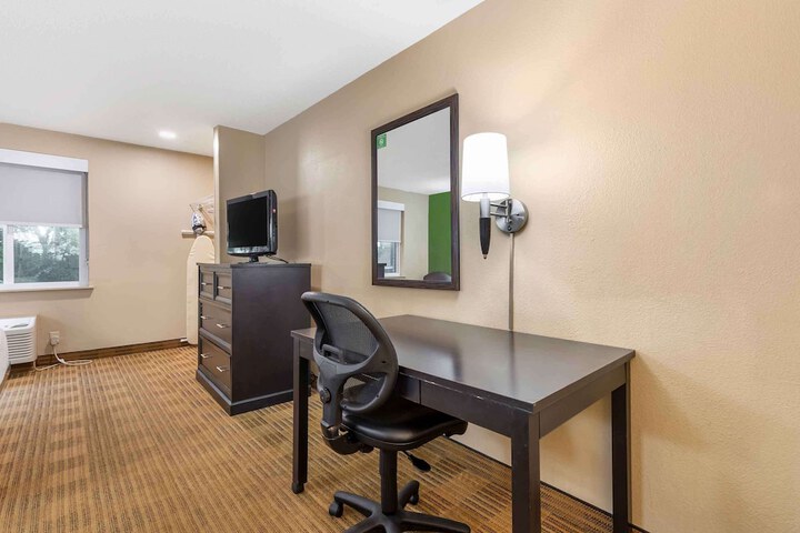 Room 20 of 36