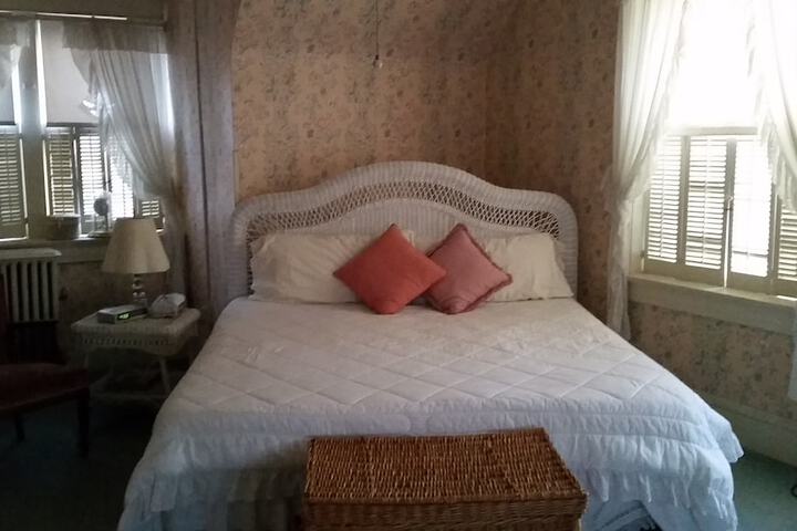 Room 21 of 31