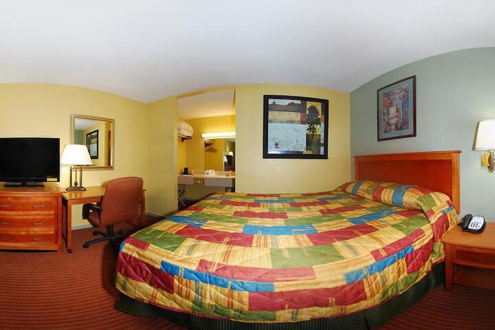 Room 17 of 20