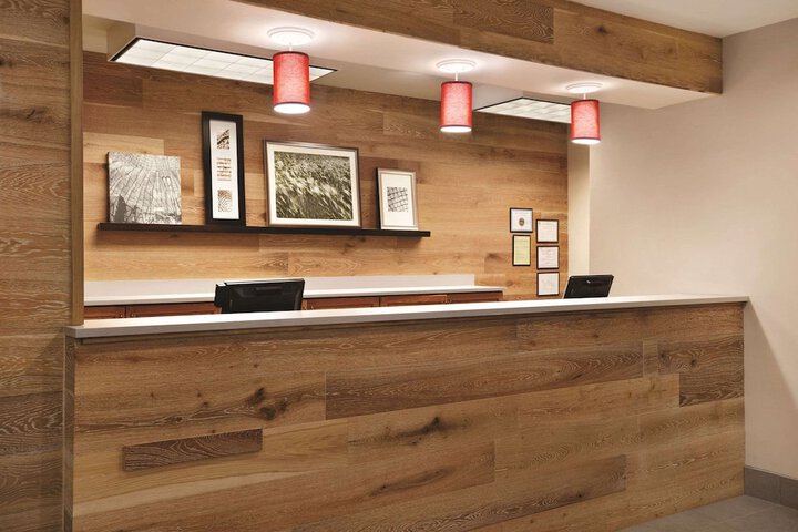 Country Inn & Suites by Radisson Newnan, GA