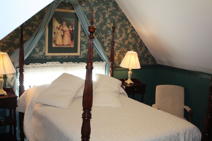 Room 19 of 52