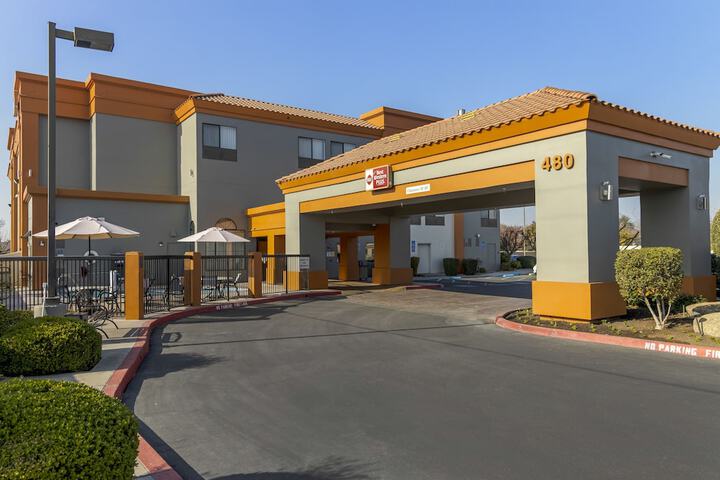 Hotel 2 of 30