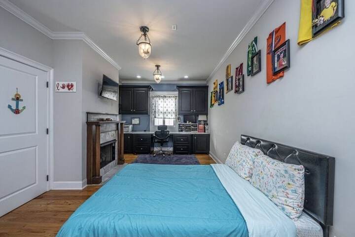 Room 52 of 77