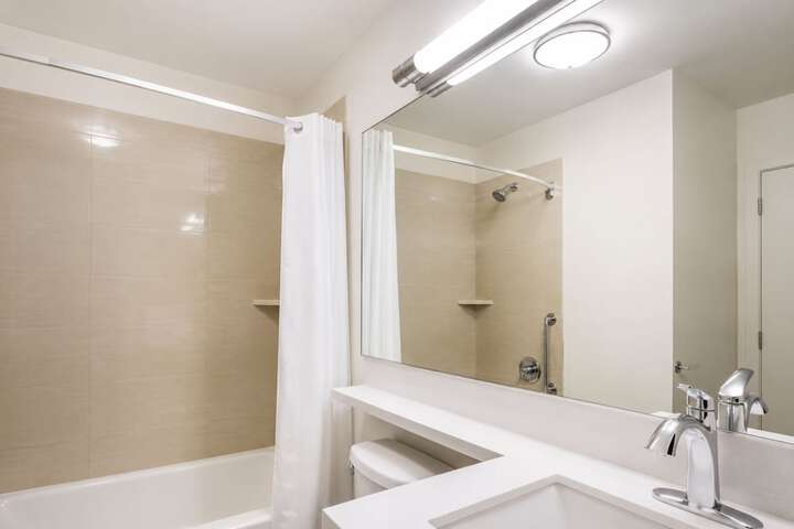 Blue Way Inn & Suites Extended Stay Bloomington Airport - Minneapolis