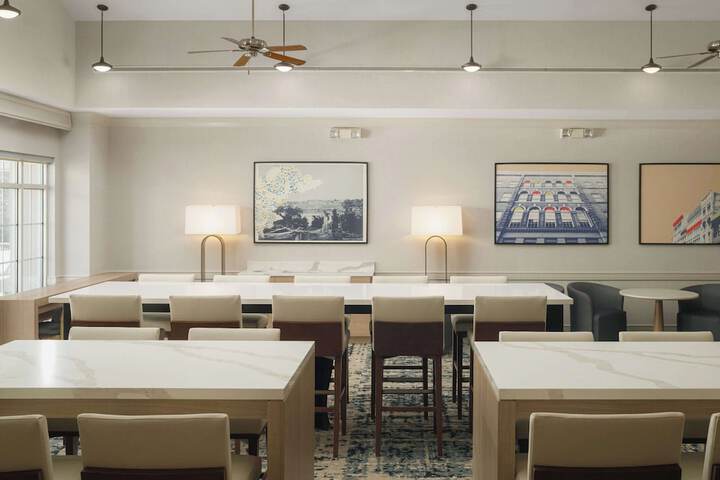 Hotel Interior 14 of 38