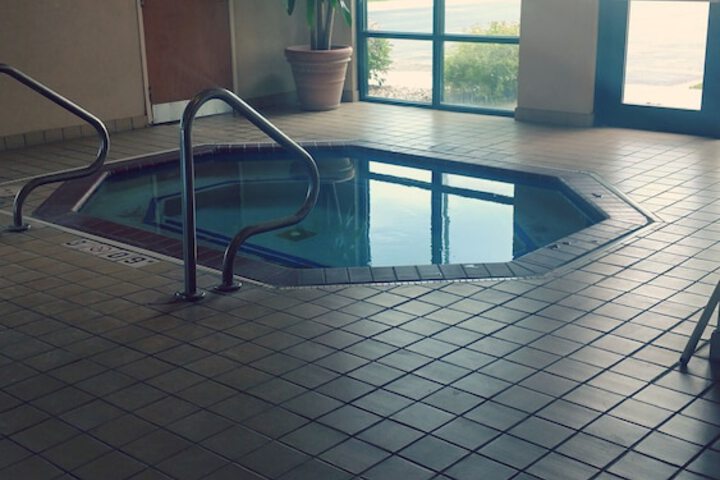 Wingate by Wyndham Gillette