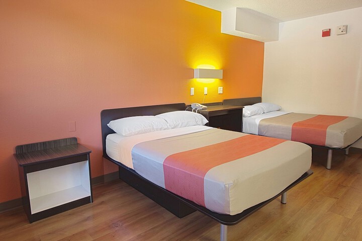 Room 20 of 27