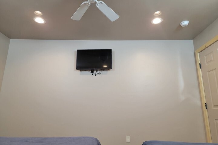 Room 25 of 41