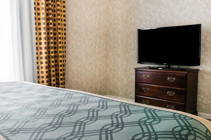 Room 12 of 21