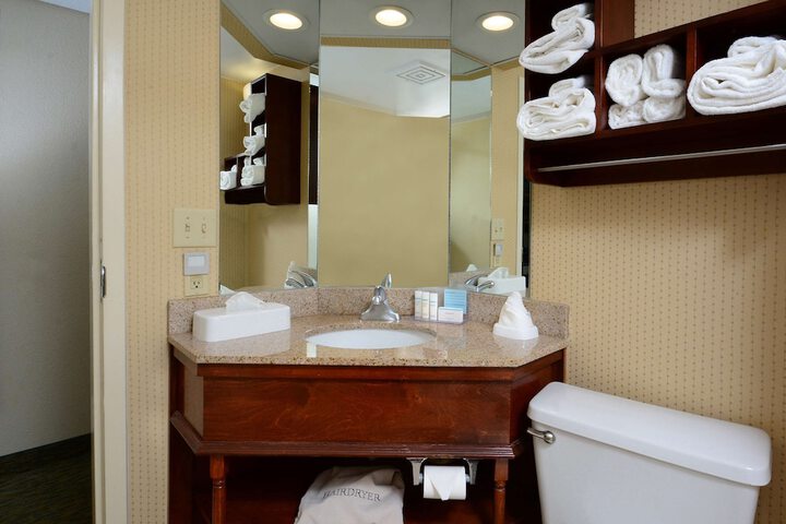 Hampton Inn Raleigh / Town of Wake Forest
