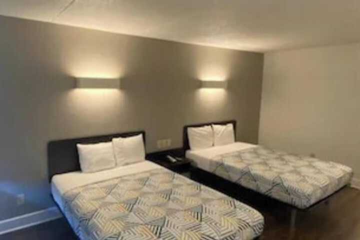 Motel 6 Manchester TN
