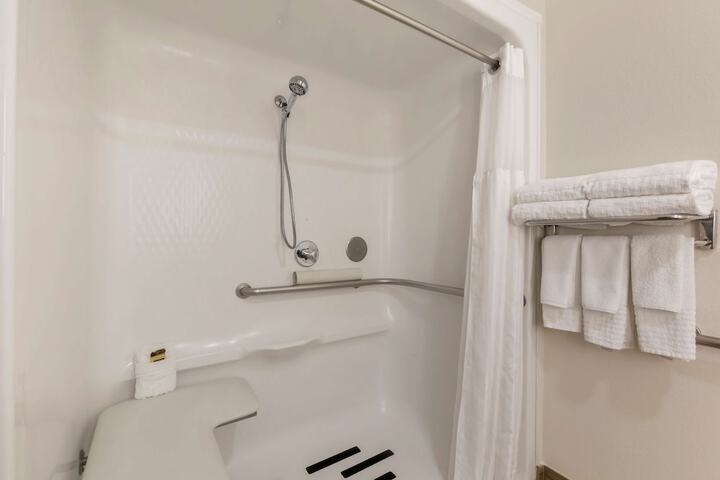 Room 20 of 43