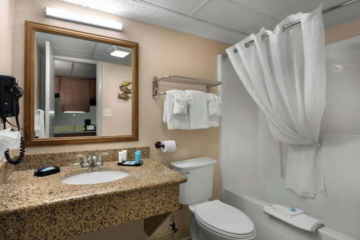 Sea Crest Oceanfront Resort