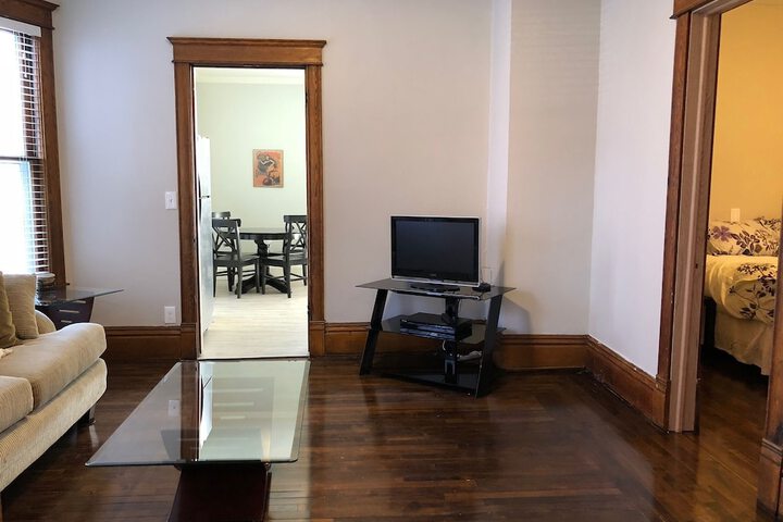 Room 18 of 28