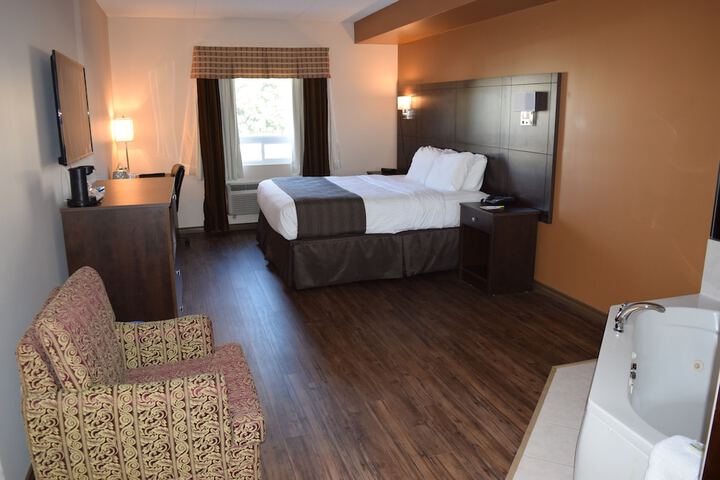Room 9 of 36