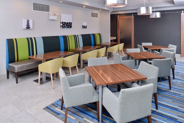 Holiday Inn Express St. Louis West - OFallon by IHG