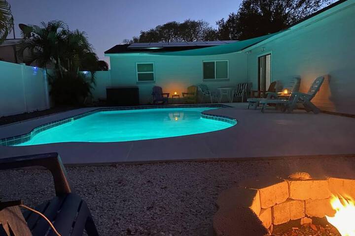 Heated Pool Close to St. Pete Tampa Pet Friendly