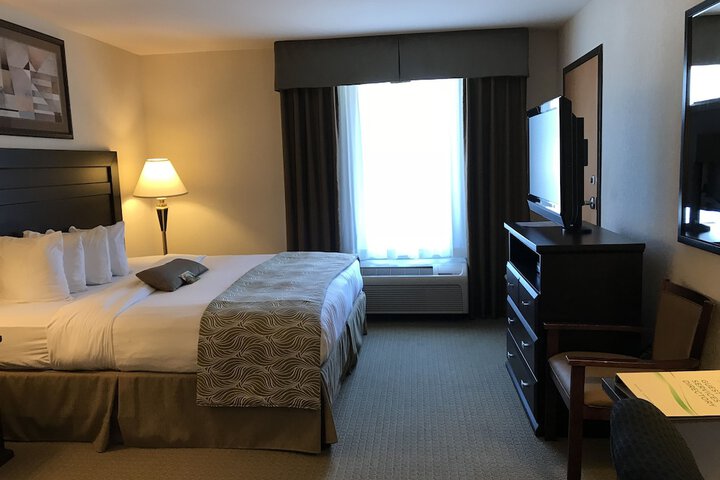Room 11 of 42