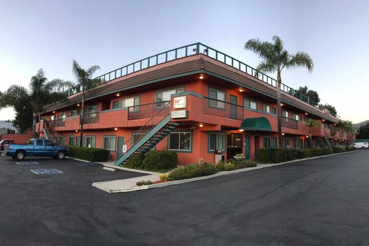 Hotel 8 of 34