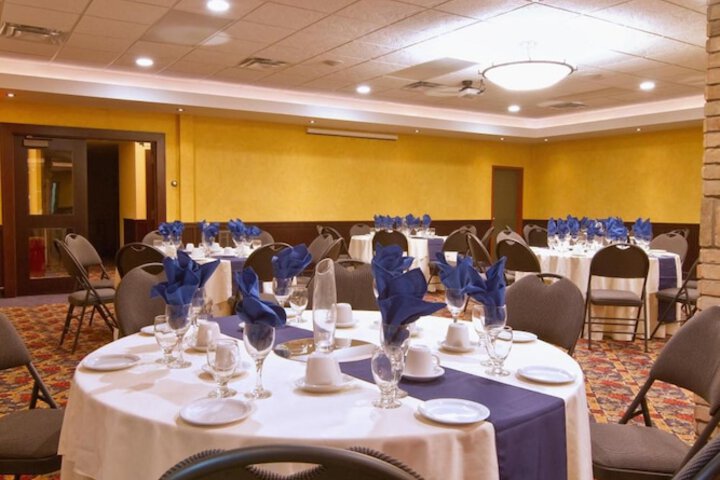 Ballroom/Hall 43 of 46