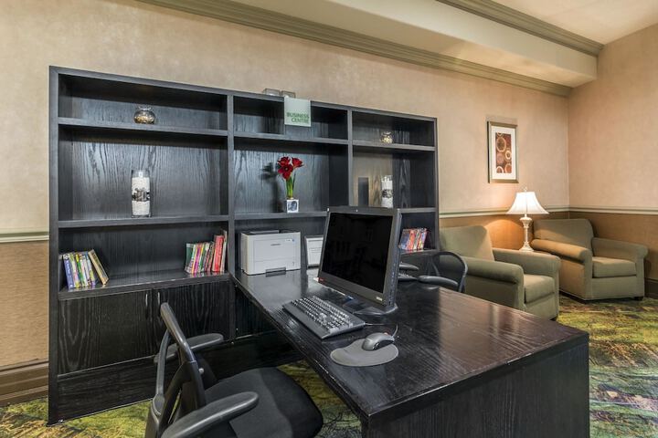 Business Center 56 of 56
