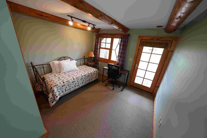 Room 181 of 241