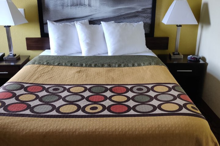 Super 8 by Wyndham Rice Lake