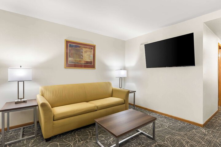 Room 13 of 54