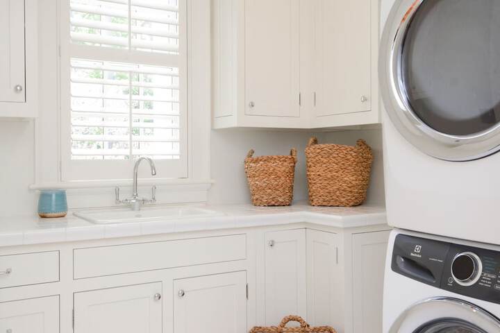 Laundry 341 of 418