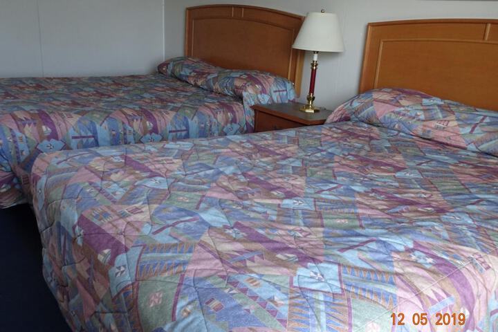 Room 9 of 37