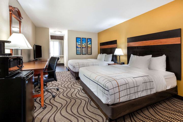 Room 32 of 45