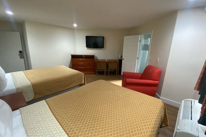 Room 6 of 19