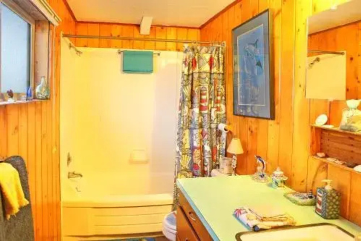 B & R Beach Bungalow