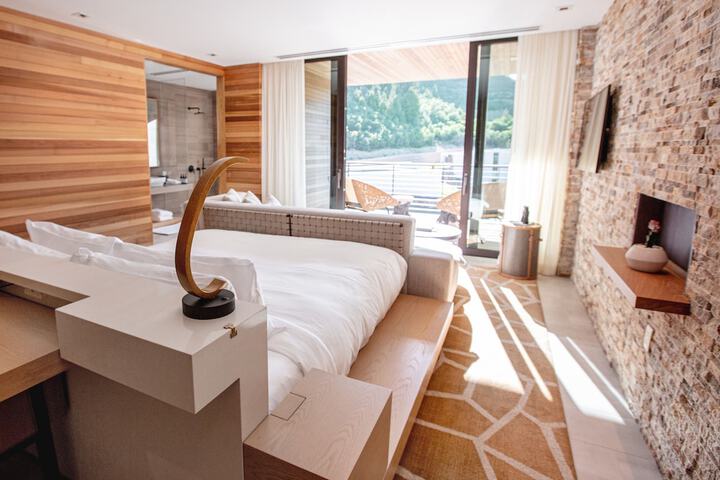 The Lodge at Blue Sky Auberge Collection