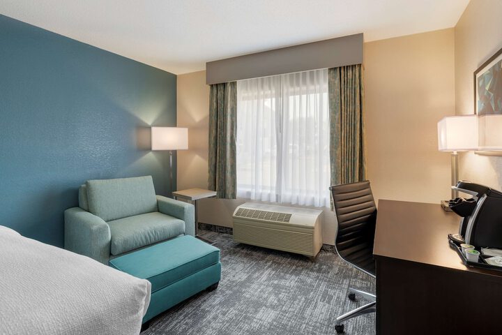 Best Western Watertown Inn and Suites