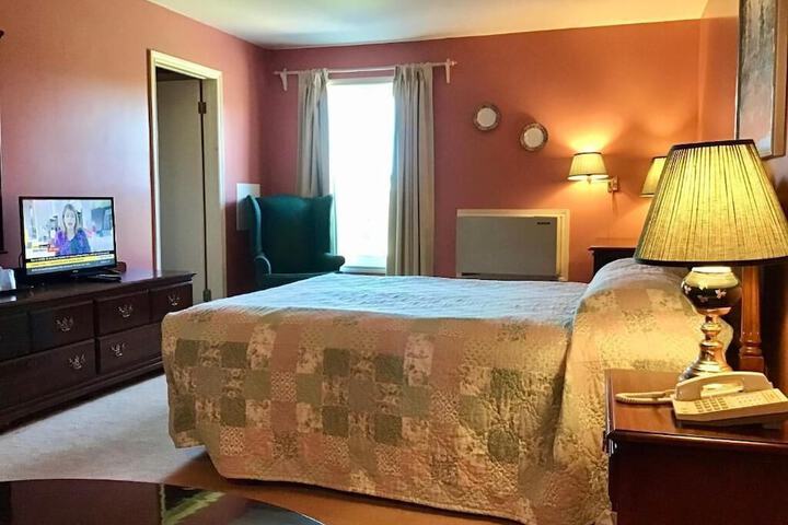 Room 16 of 18