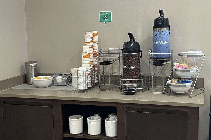 Breakfast/Coffee Service 39 of 42